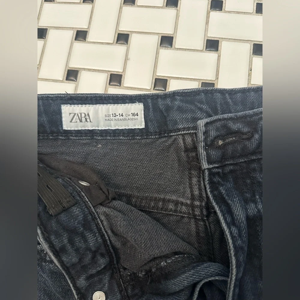 Zara Black Wide-Leg Jeans with High Waist